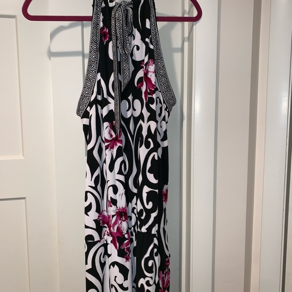 White House Black Market (WHBM) Halter Dress! - Picture 4 of 5